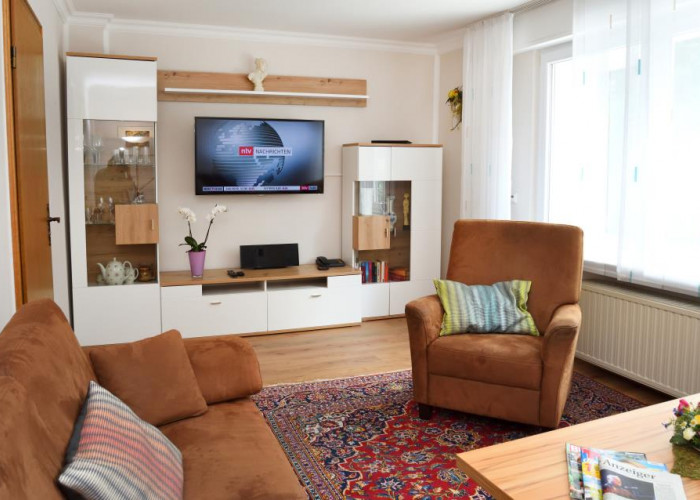 Sitzgarnitur wurde erneuert, siehe folge Bild.